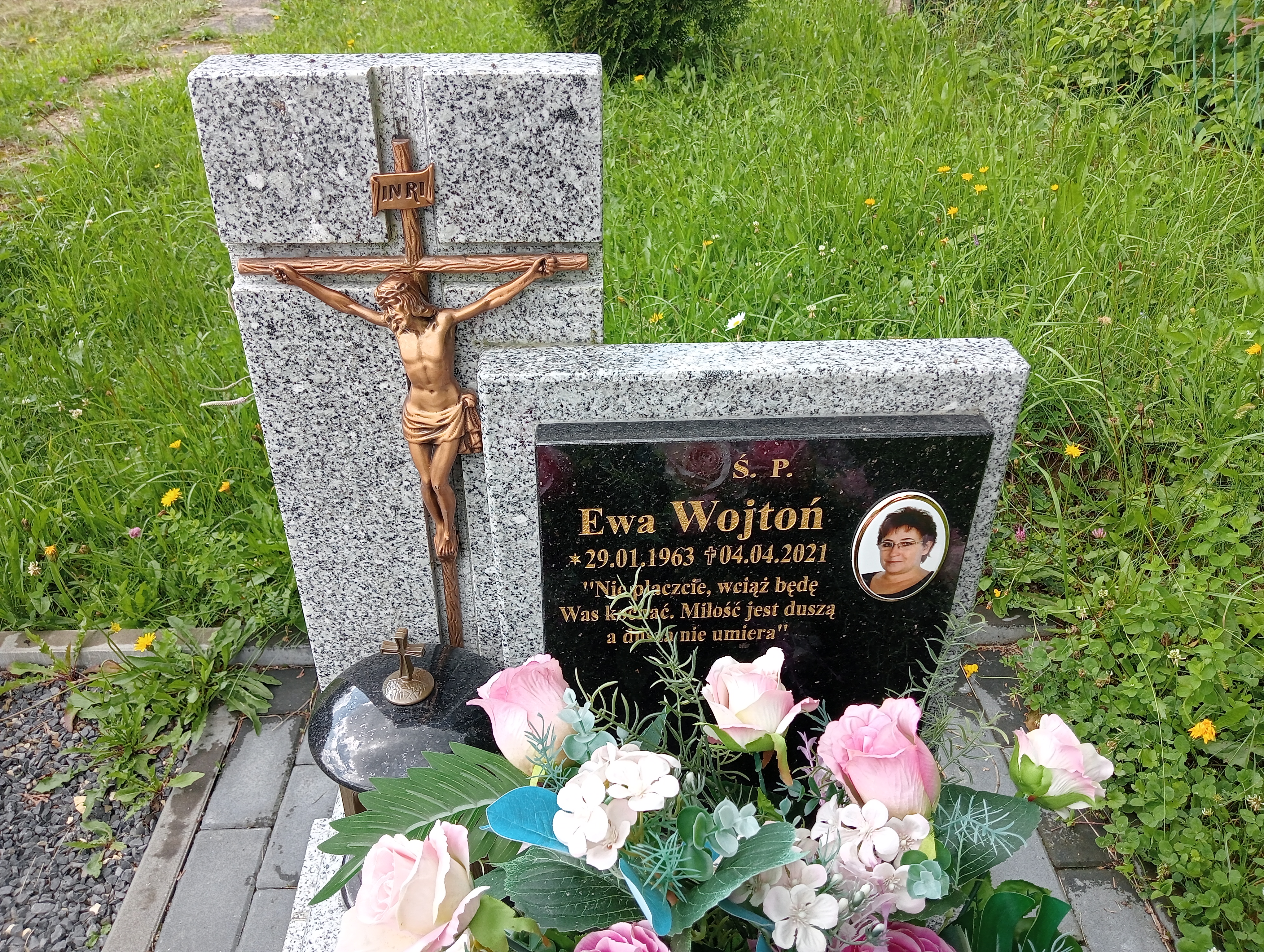 Ewa Wojtoń 1963 Komańcza - Grobonet - Wyszukiwarka osób pochowanych