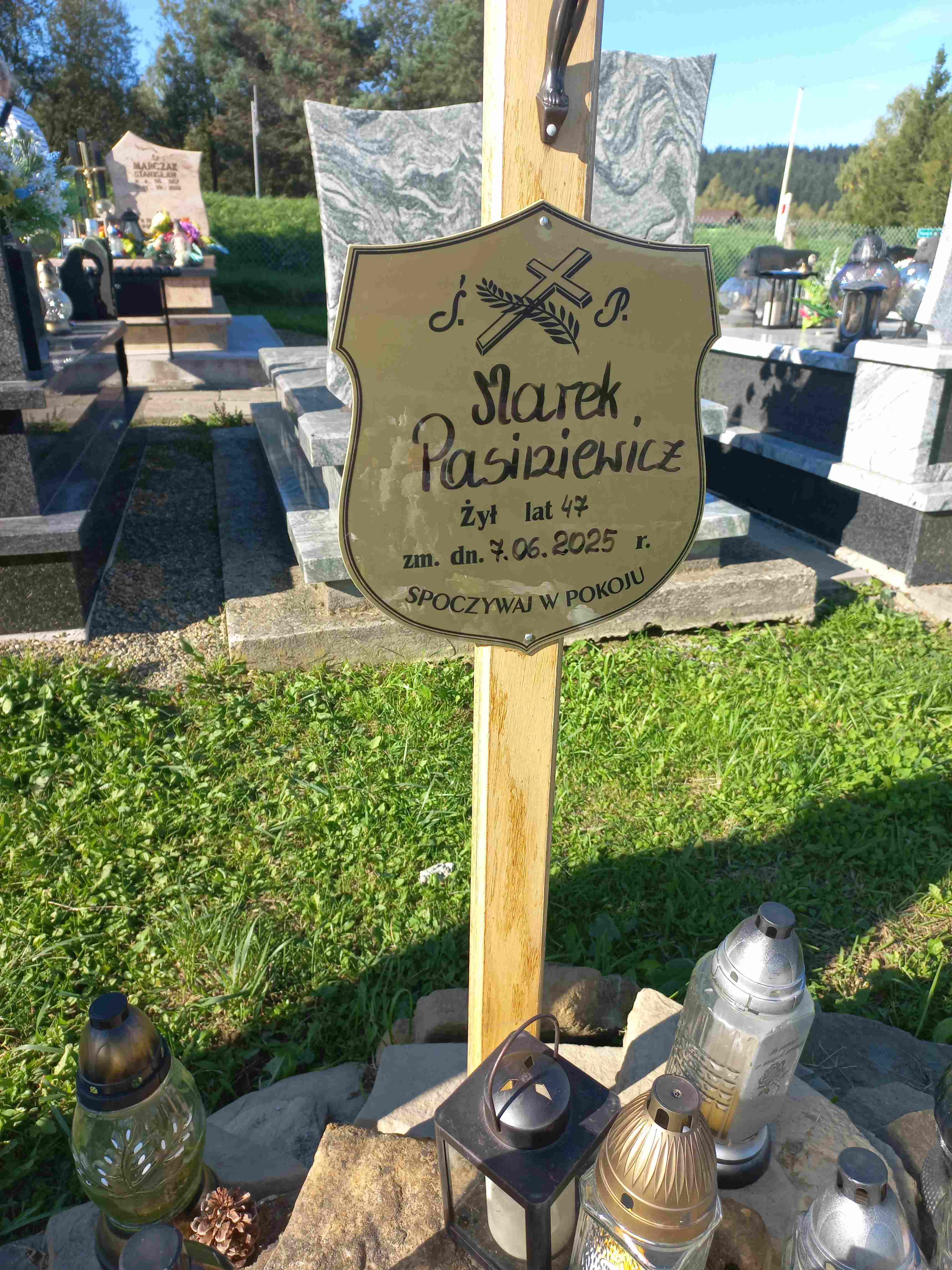 Grób Marek Pasiniewicz